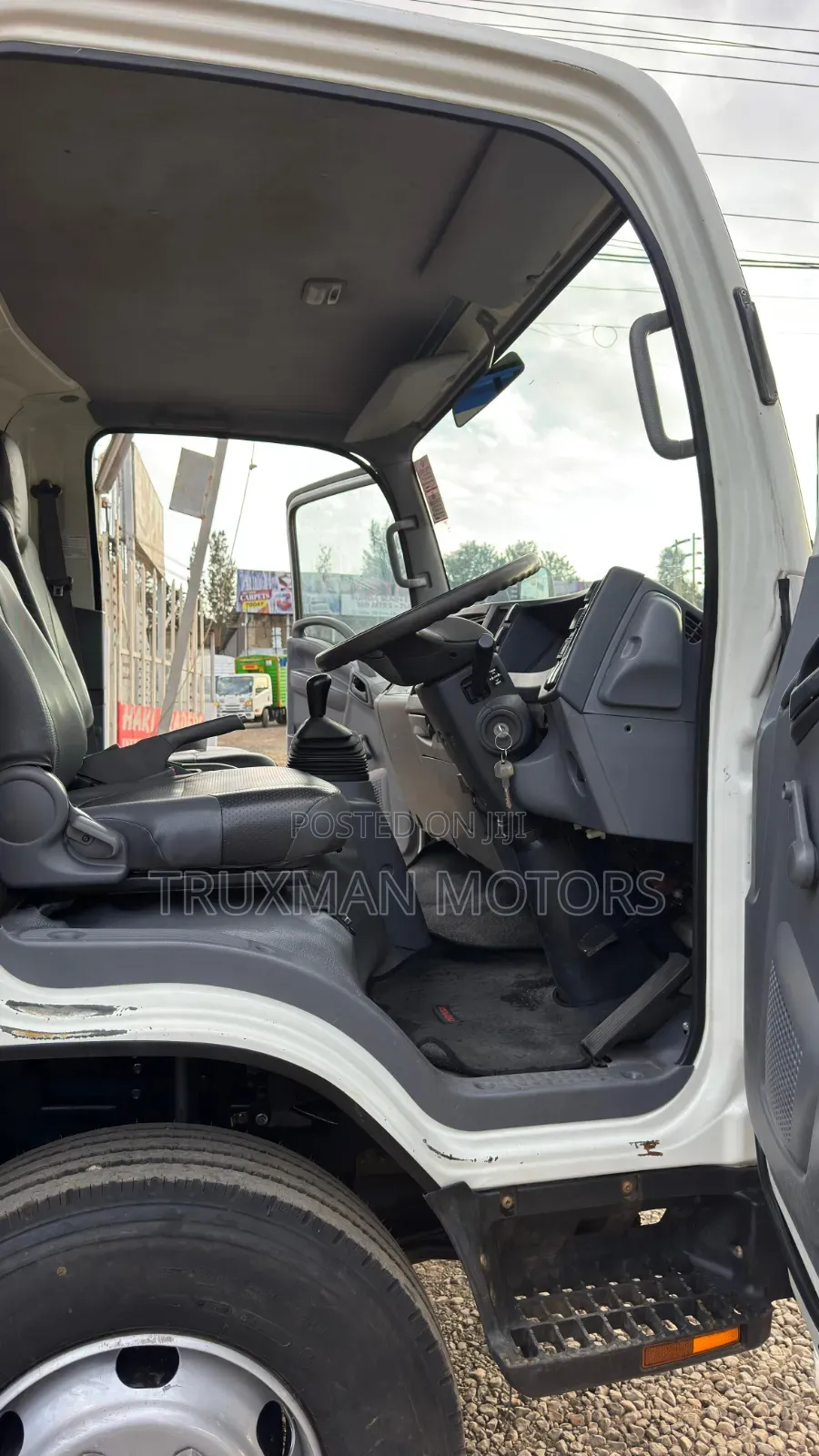 Isuzu NQR Open 2023 White
