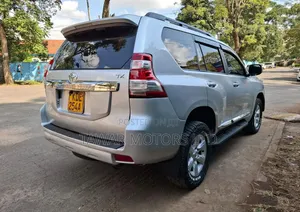 Toyota Land Cruiser Prado 2015 Silver