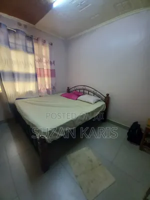 5bdrm Mansion in Riverside, Kitutu Central for sale