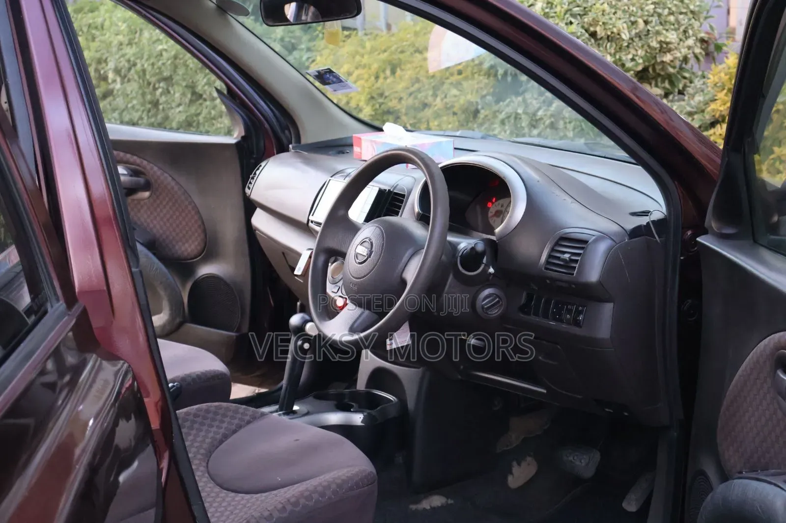Nissan March 2010 Maroon