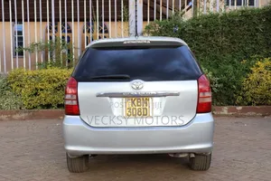 Toyota Wish 2003 Silver