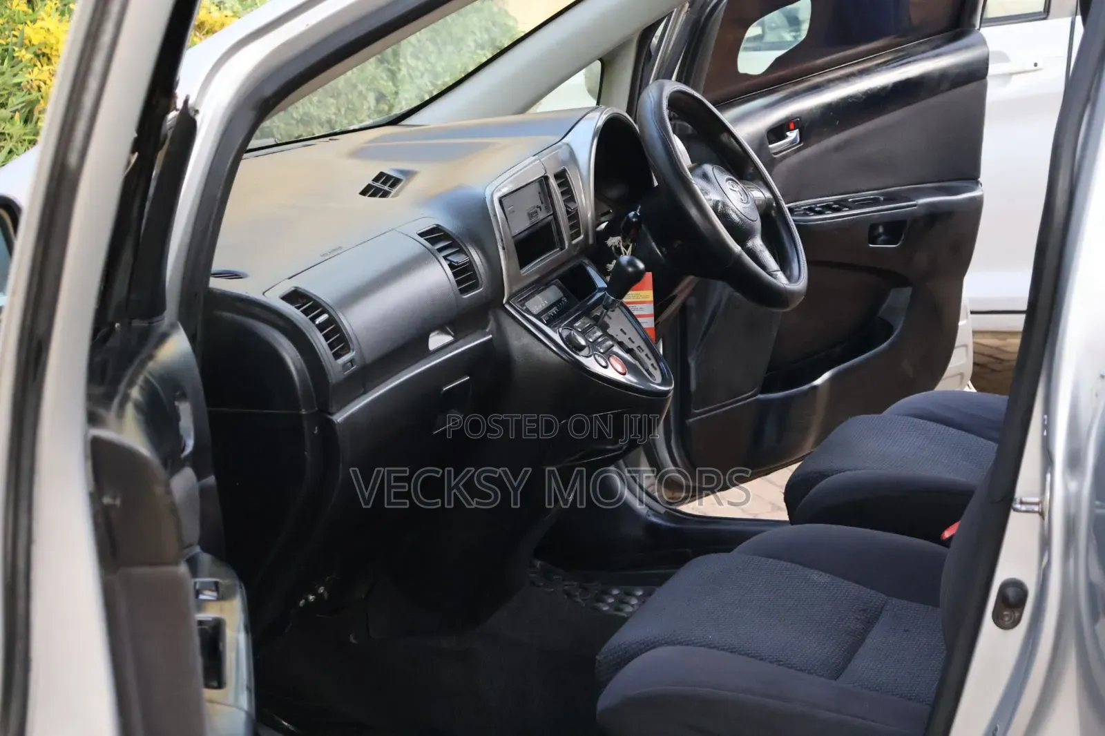 Toyota Wish 2003 Silver