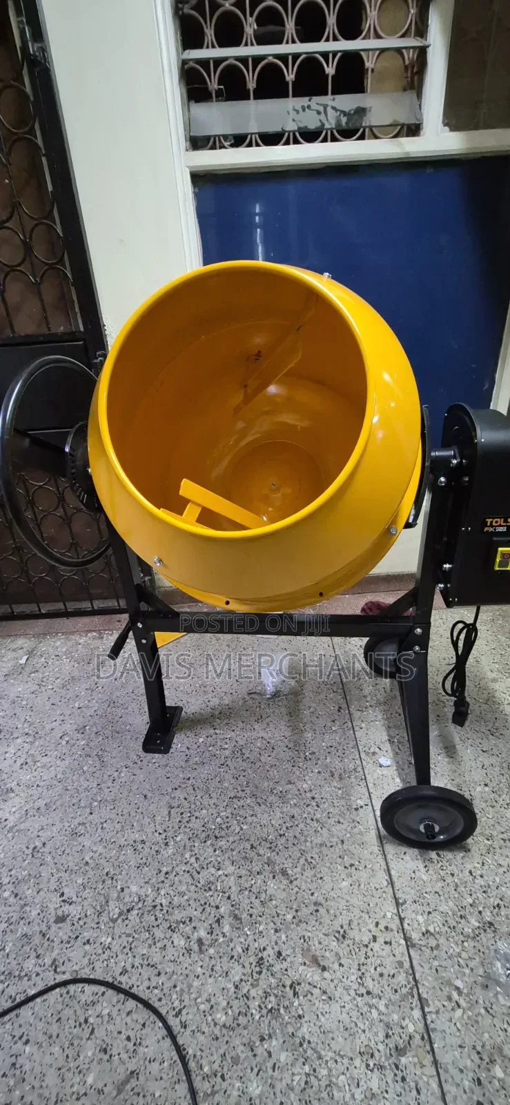 Concrete Mixer 200l Powerful Electric Motor.Tolsen Concrete Mixer