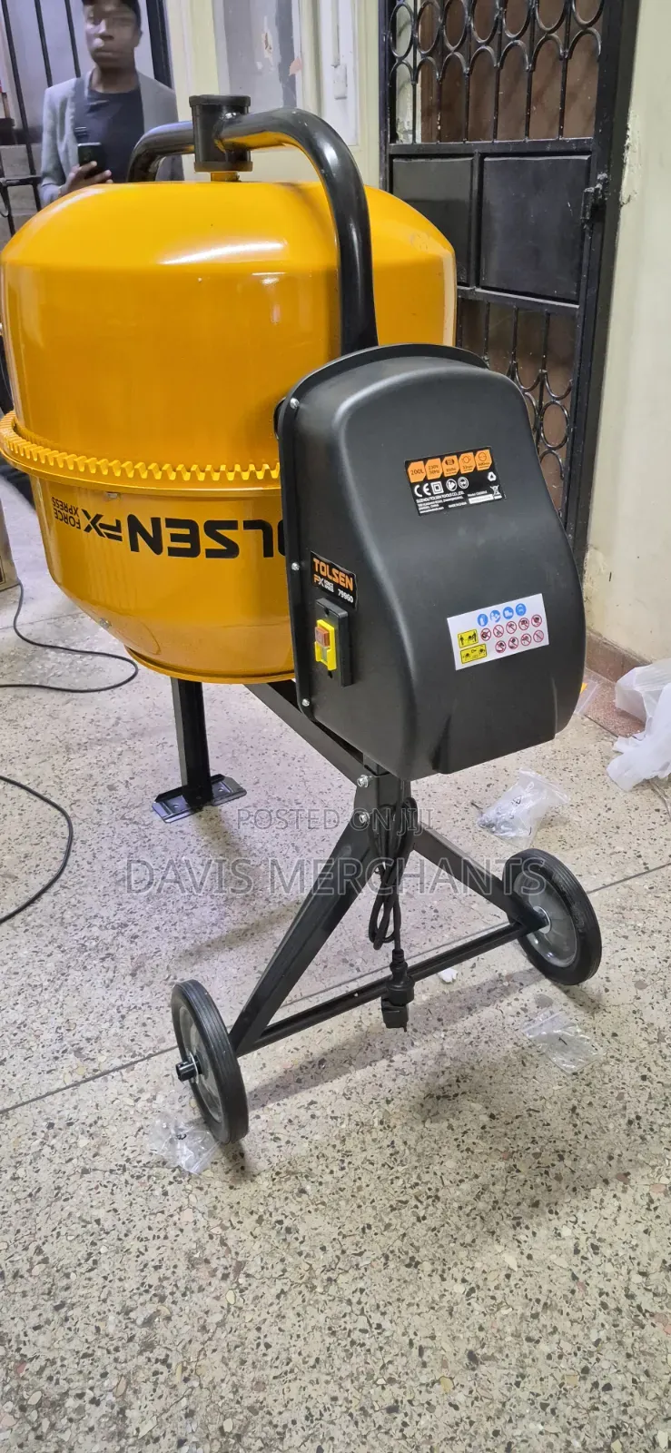 Concrete Mixer 200l Powerful Electric Motor.Tolsen Concrete Mixer