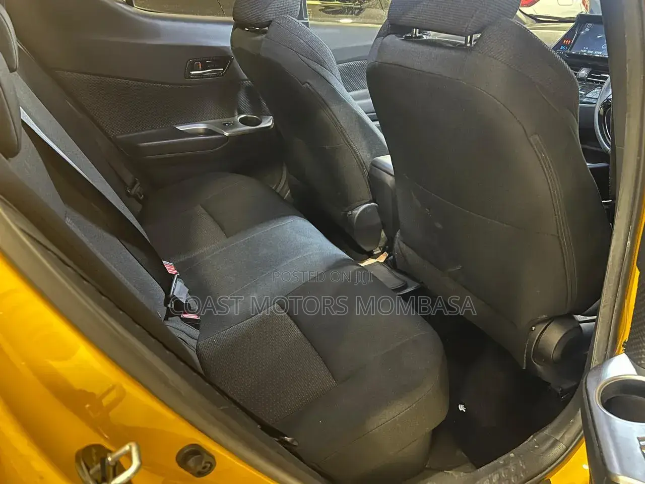 Toyota C-HR 2020 Yellow