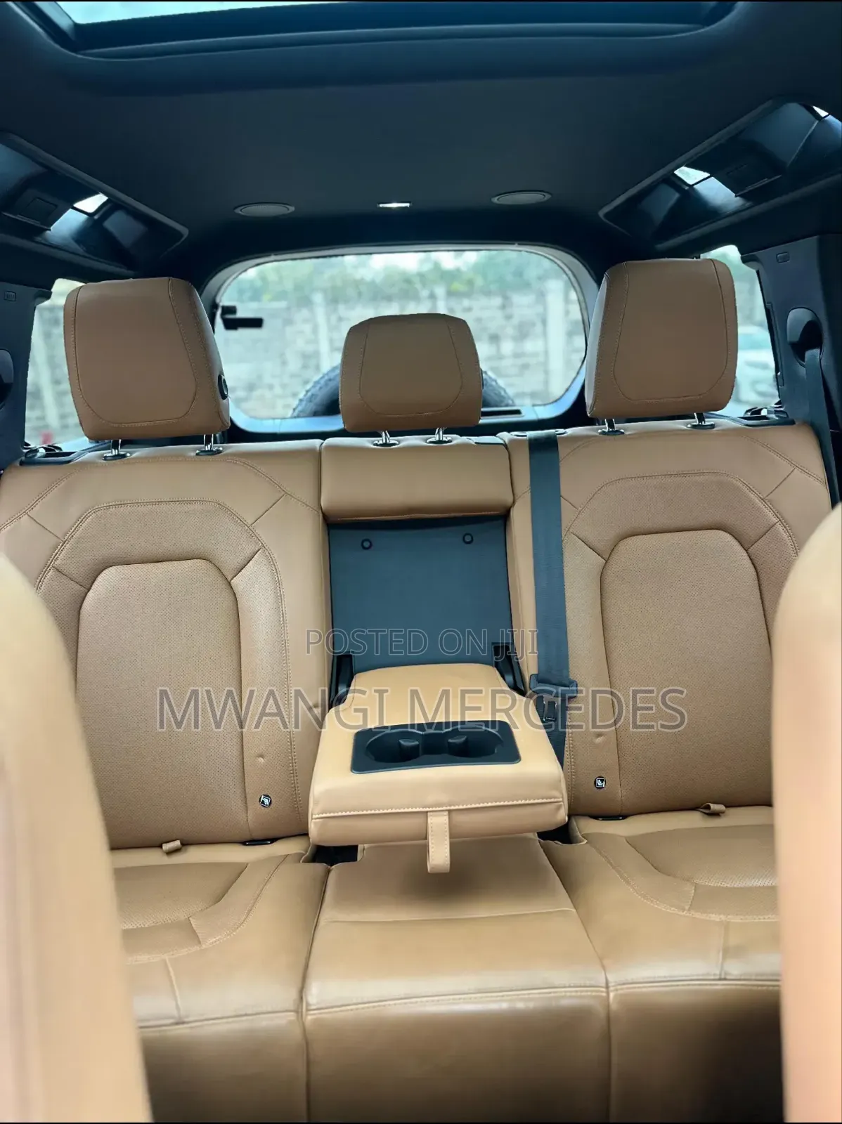Land Rover Defender 2024 Black