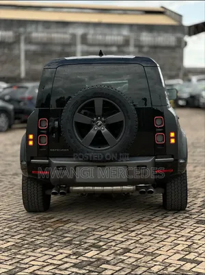 Land Rover Defender 2024 Black