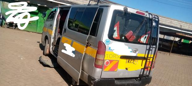 Toyota HiAce 2012 Silver - thumbnail 2