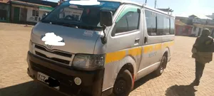 Toyota HiAce 2012 Silver