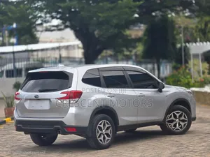 Subaru Forester 2018 Silver