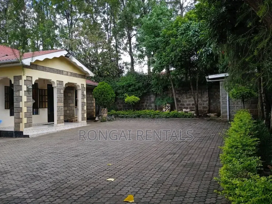 1bdrm Bungalow in Tenda Plots, Rimpa for sale