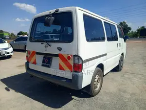 Nissan Vanette 2005 White