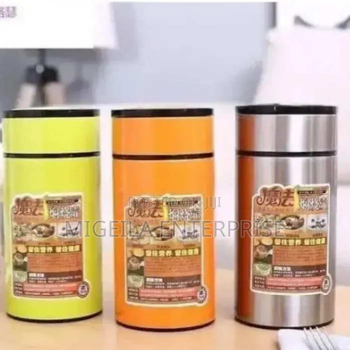 Food Flask With Foldable Spoon