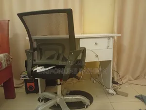 Office Chair+ Table
