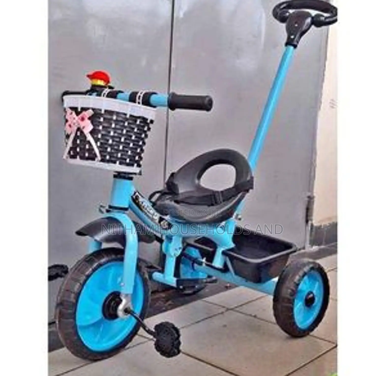 Kids Tricyles With a Push Handle Children Bicycles Age 0 to 4 Years