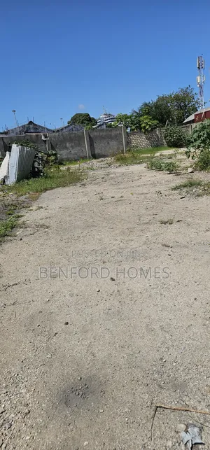 Oner Acre Yard Available for Long Term Let or Sale Shimsnzi