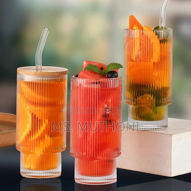 4 PCS Ribned Juice Glasses With Bamboo Lid Straws