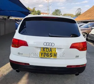 Audi Q7 2009 White