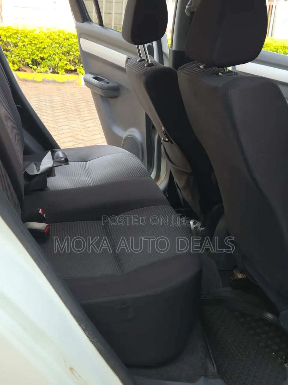 Suzuki Swift 2010 White
