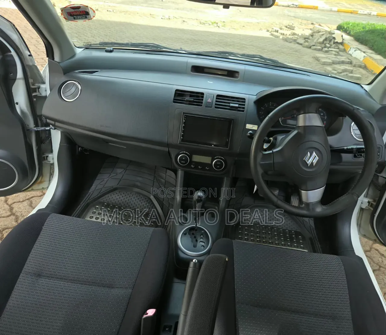 Suzuki Swift 2010 White