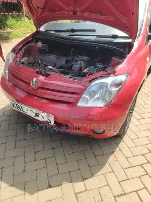 Toyota IST 2003 Red