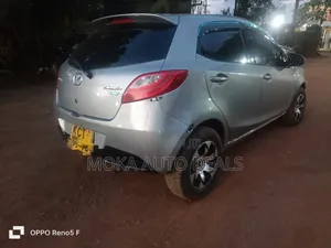 Mazda Demio 2011 Silver