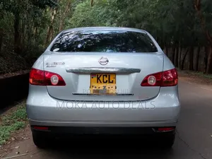 Nissan Sylphy 2010 Silver