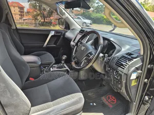 Toyota Land Cruiser Prado 2017 Black