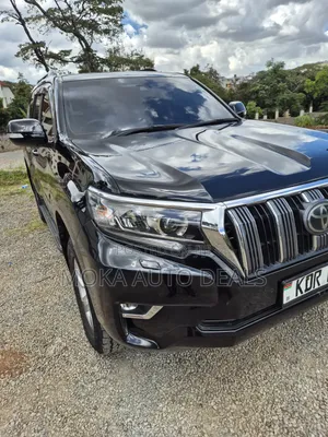 Toyota Land Cruiser Prado 2017 Black