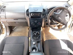 Isuzu D-MAX 2015 White