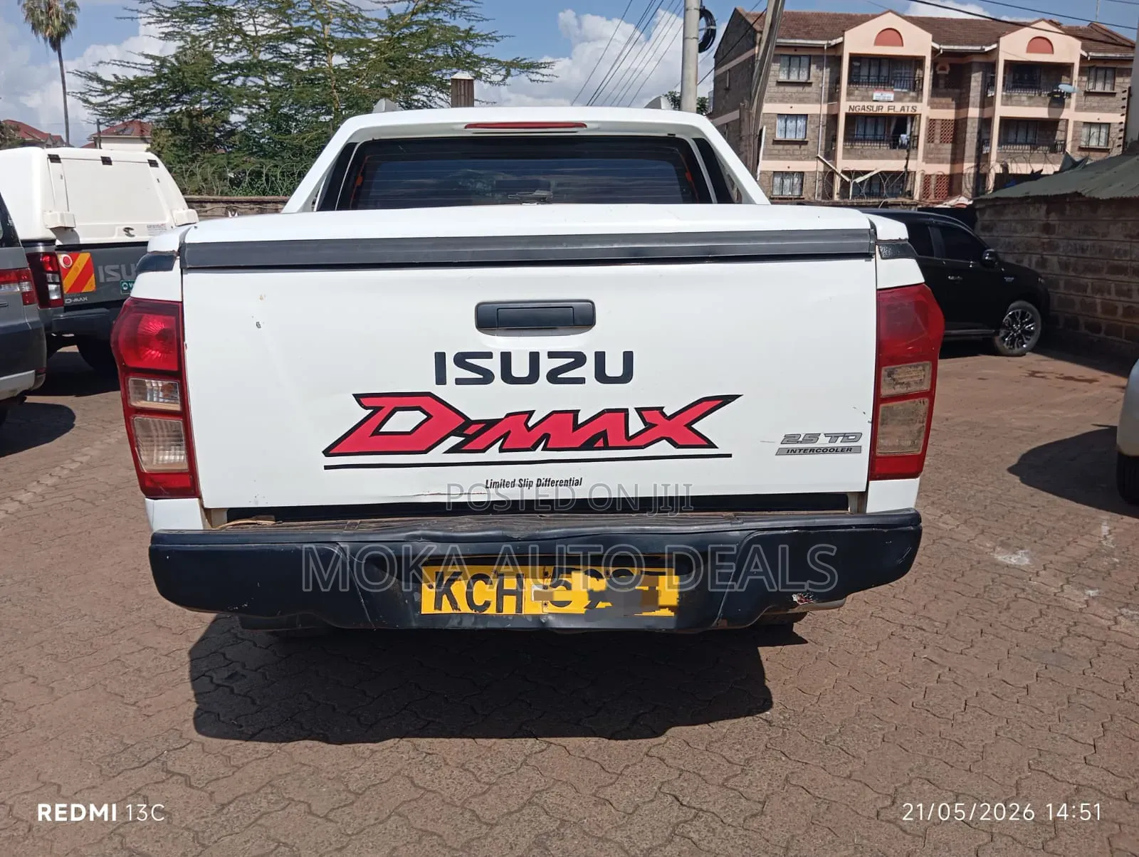 Isuzu D-MAX 2015 White