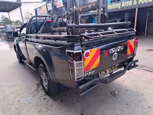 Isuzu D-MAX 2019 Gray