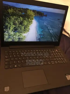 Laptop Lenovo IdeaPad 330 4GB Intel Core i3 HDD 1T
