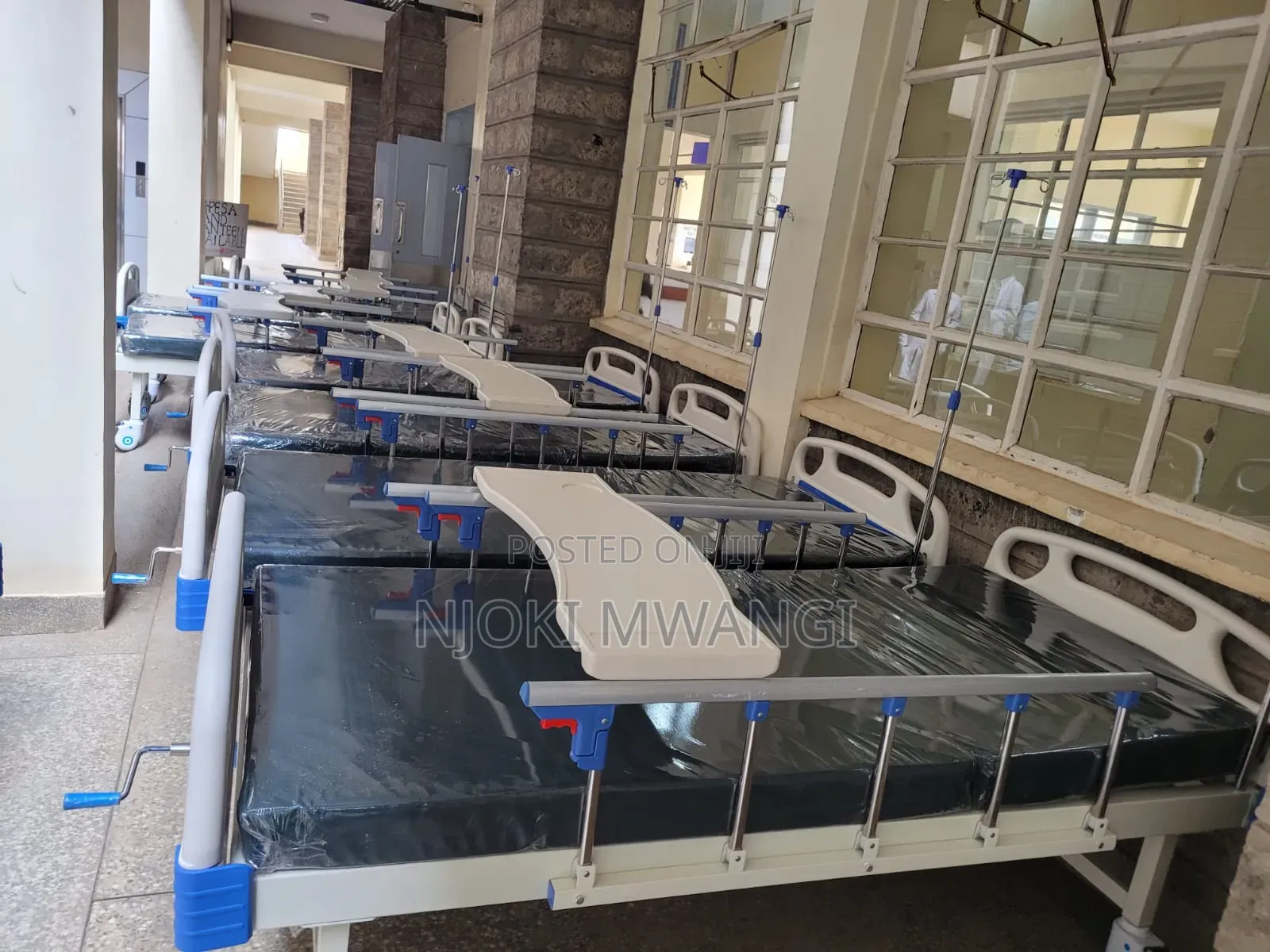 Single Crank Bed With Mattress