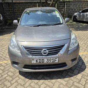 Nissan Latio 2014 Gray