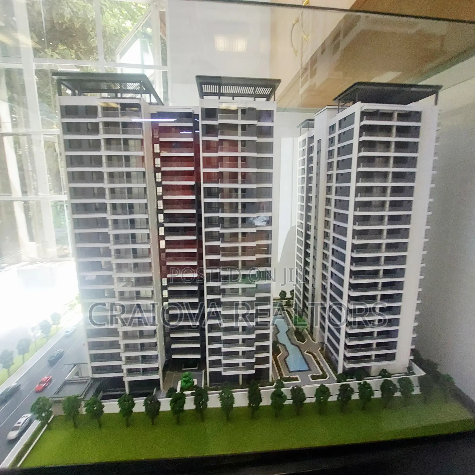 4bdrm Apartment in Raphta Road Area for sale
