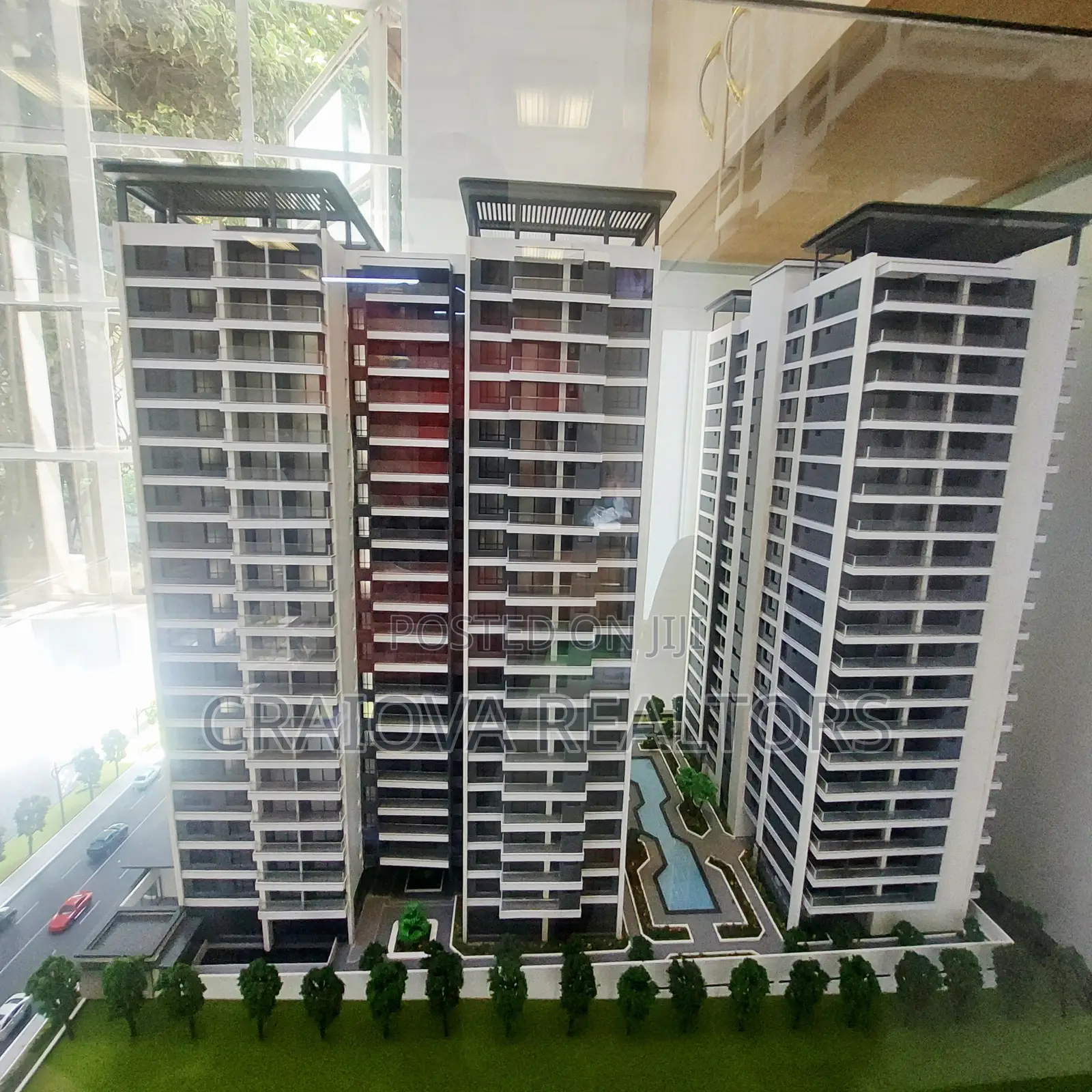 4bdrm Apartment in Raphta Road Area for sale