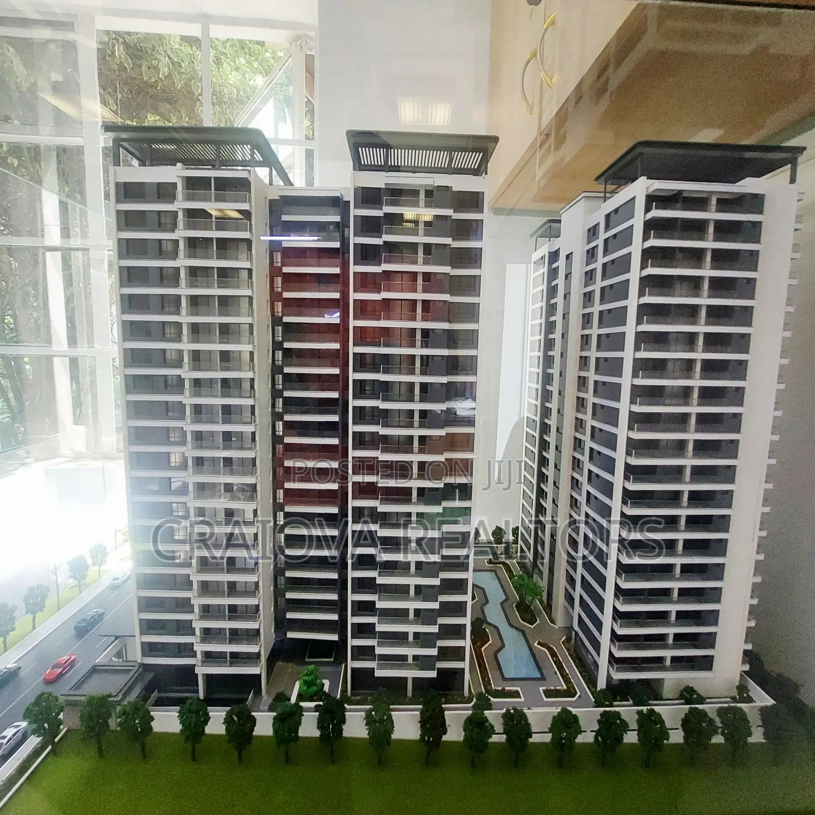 4bdrm Apartment in Raphta Road Area for sale