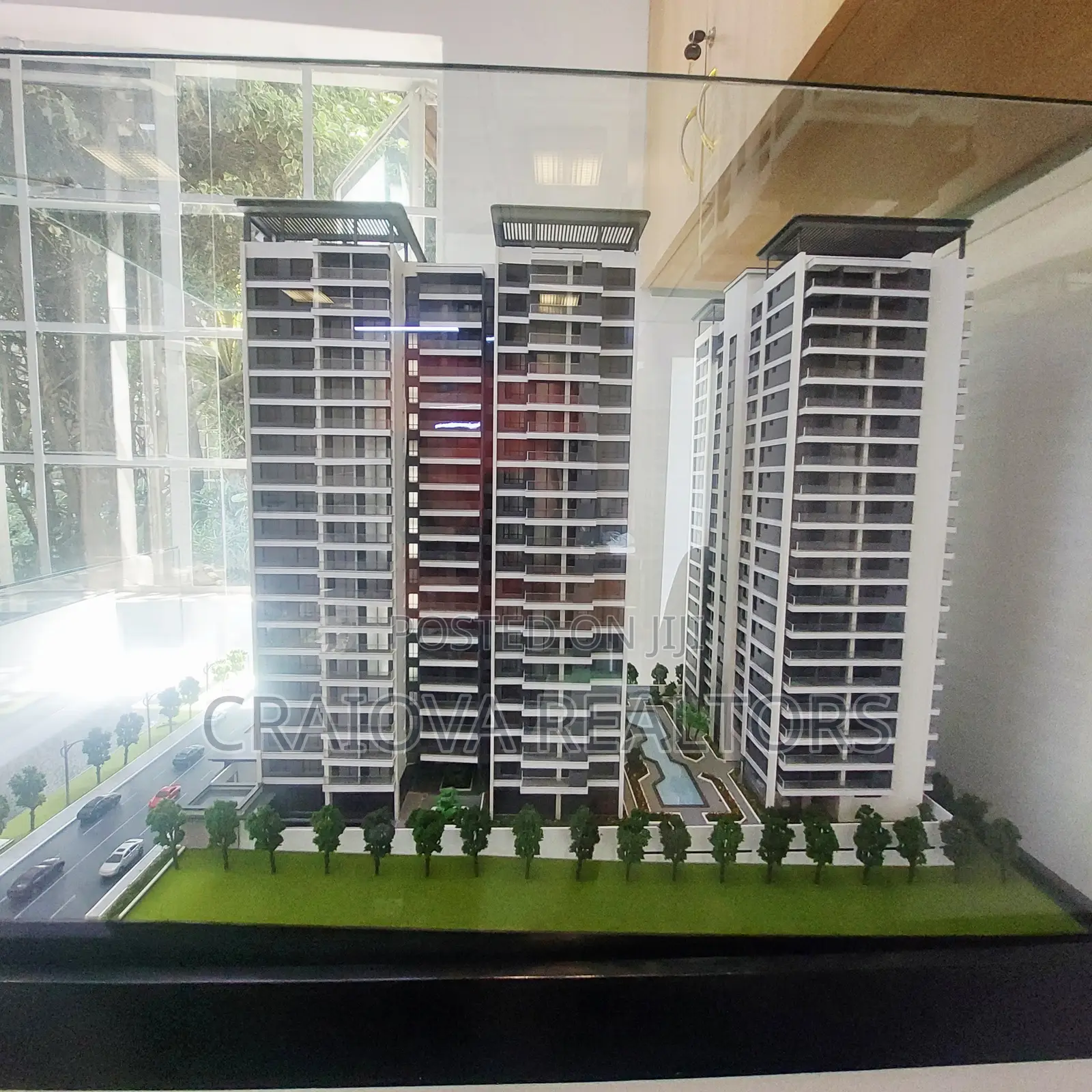 4bdrm Apartment in Raphta Road Area for sale