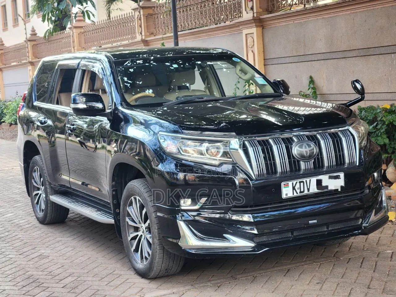 Toyota Land Cruiser Prado 2018 Black