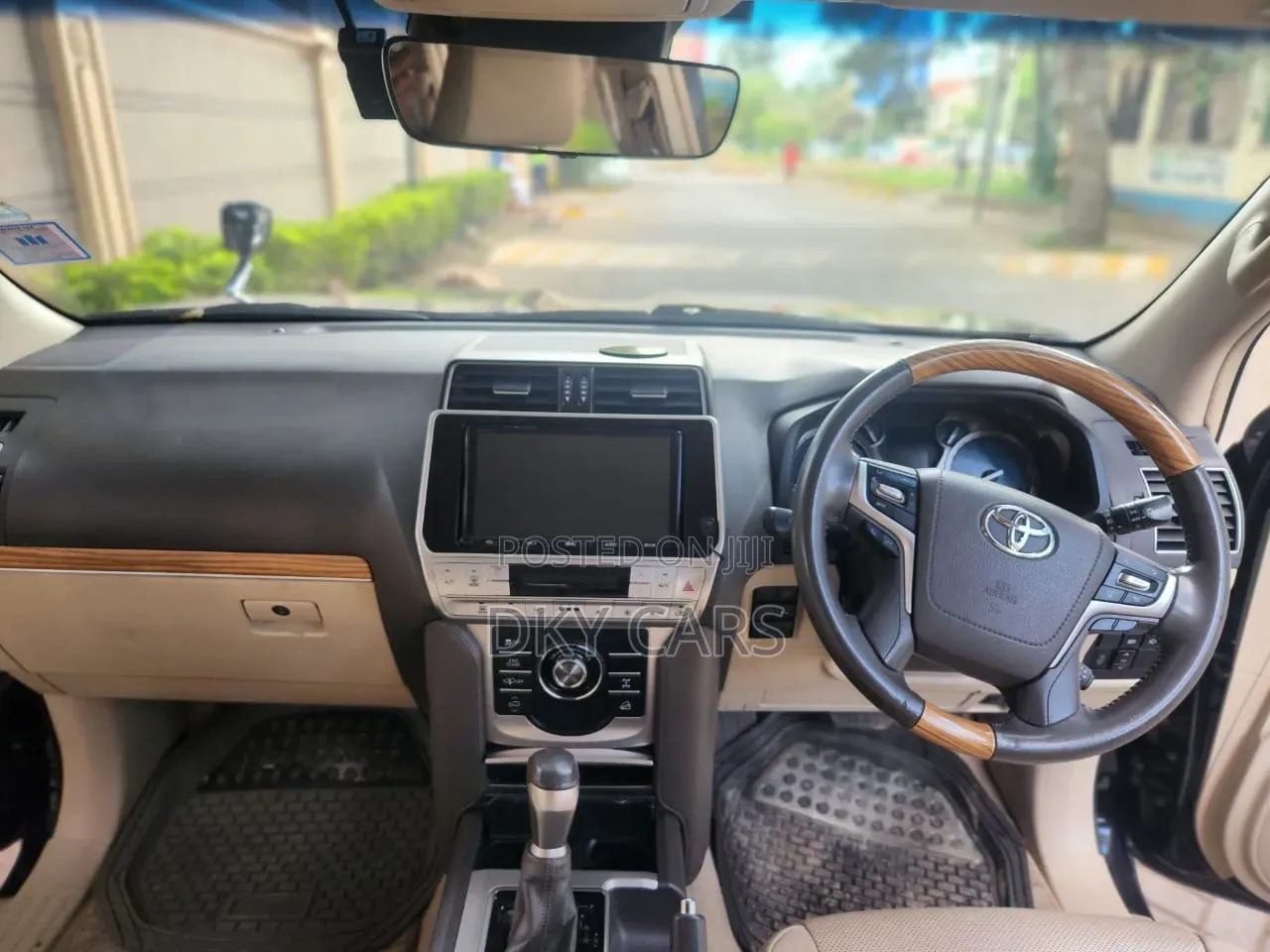 Toyota Land Cruiser Prado 2018 Black
