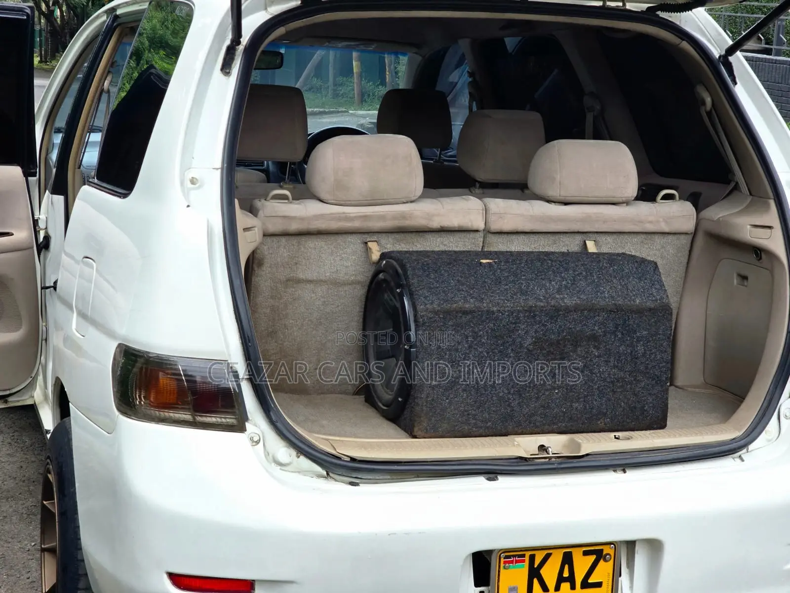 Toyota Gaia 2000 White