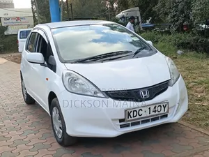 Honda Fit 2014 Pearl