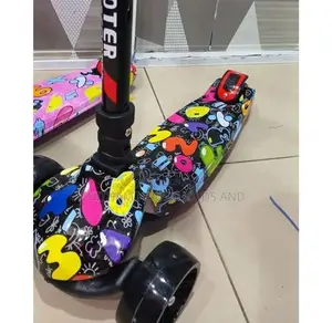 Foldable Adjustable Kids Scooters From 2 to 12yrs With Music Andlights