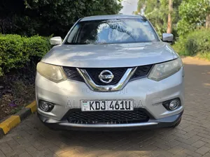 Nissan X-Trail 2015 Silver