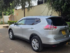 Nissan X-Trail 2015 Silver