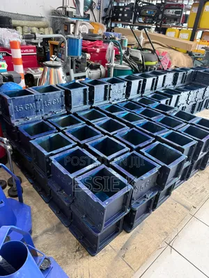 High Quality Cube Moulds