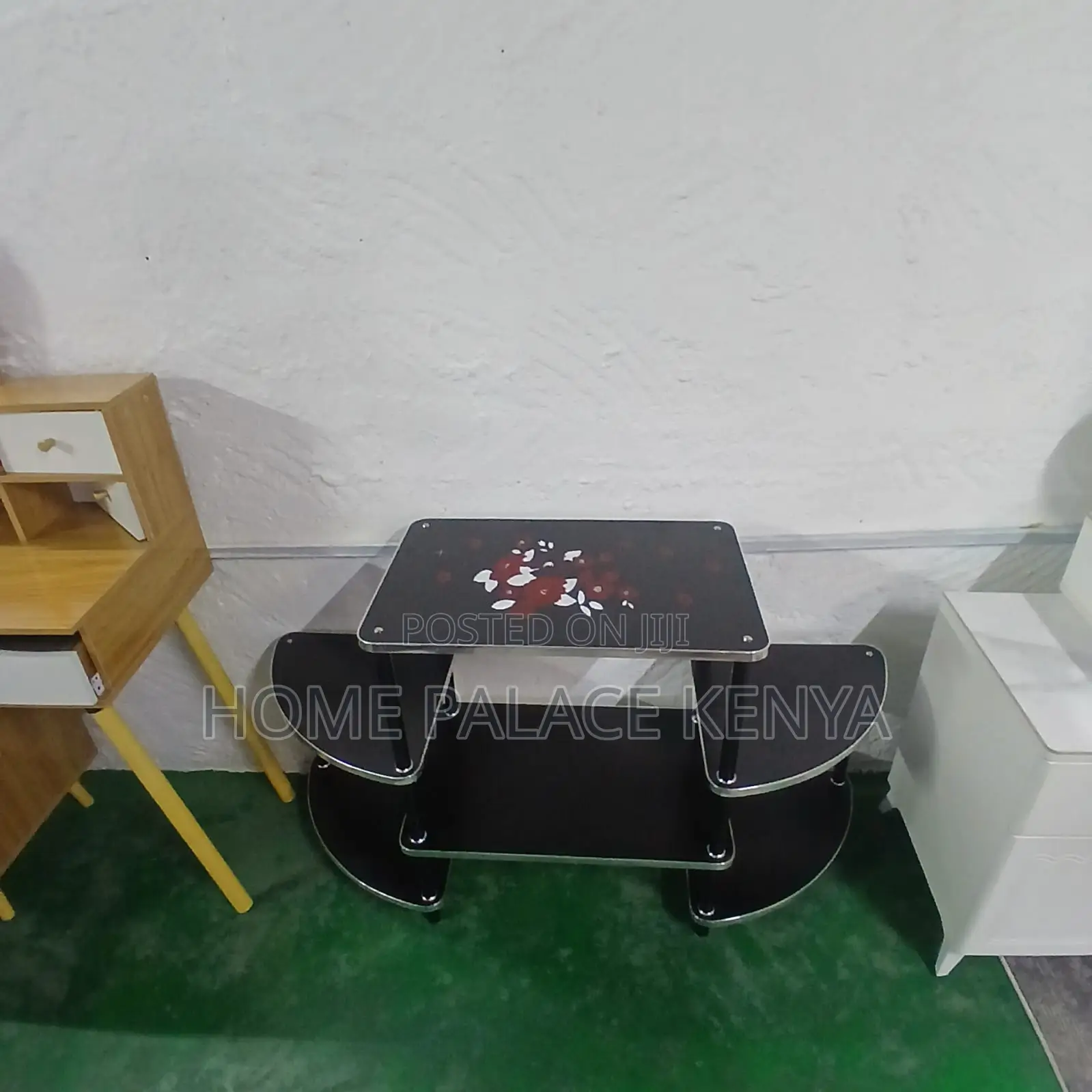 Tv Stand: Flowered MDF Matte Finish Tv Placement Stand
