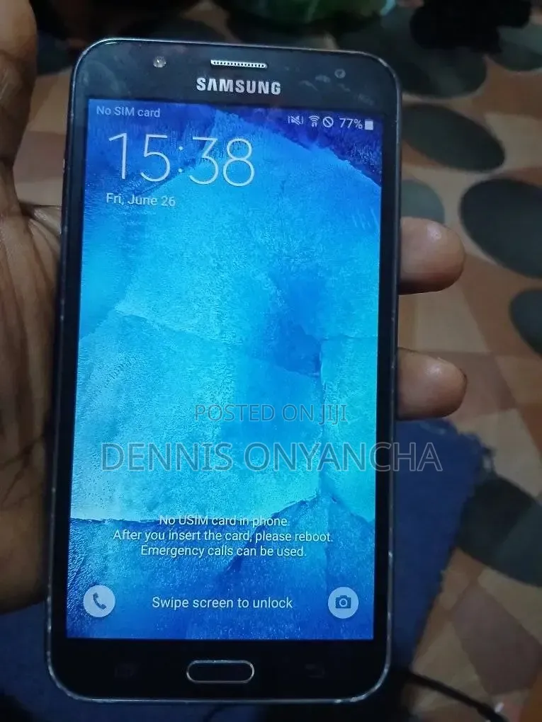 Samsung Galaxy J7 16 GB Black