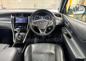 Toyota Harrier 2.0 2019 Silver